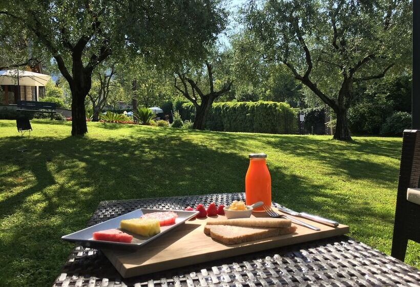 호텔 Villa Kinzica