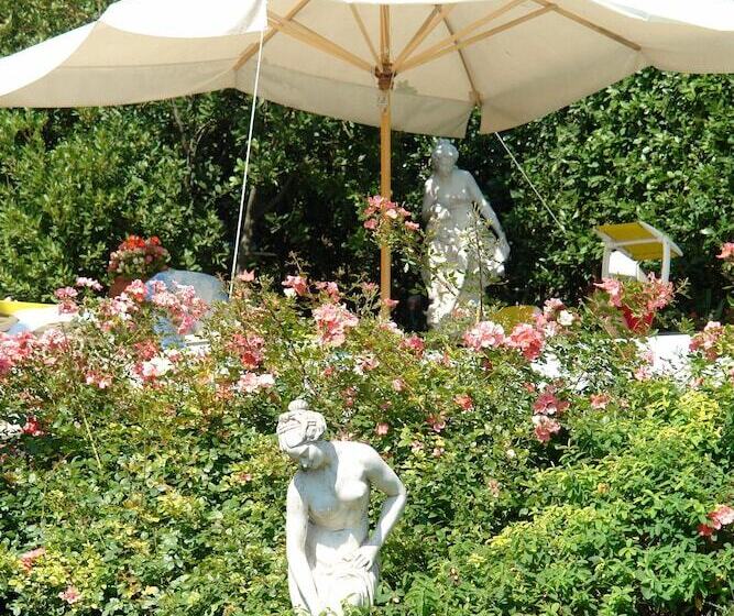 호텔 Villa Kinzica