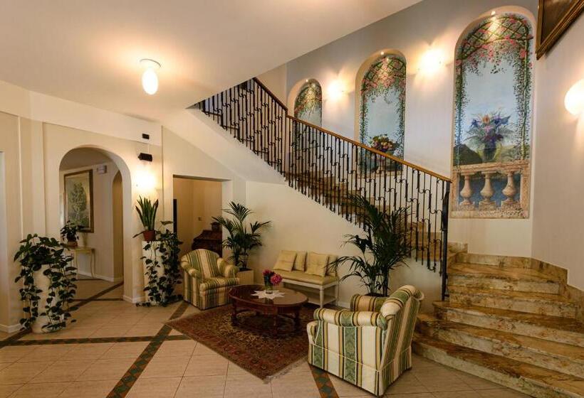 호텔 Villa Kinzica