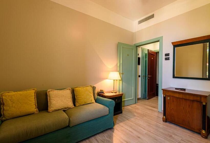 호텔 Villa Kinzica