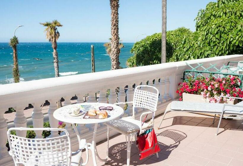 ホテル Villa La Brise