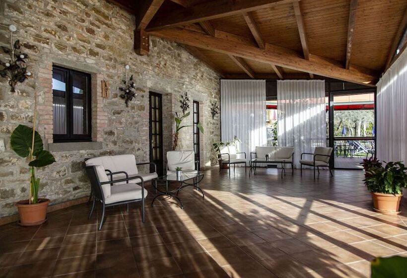 בית מלון כפרי Villa Paradiso