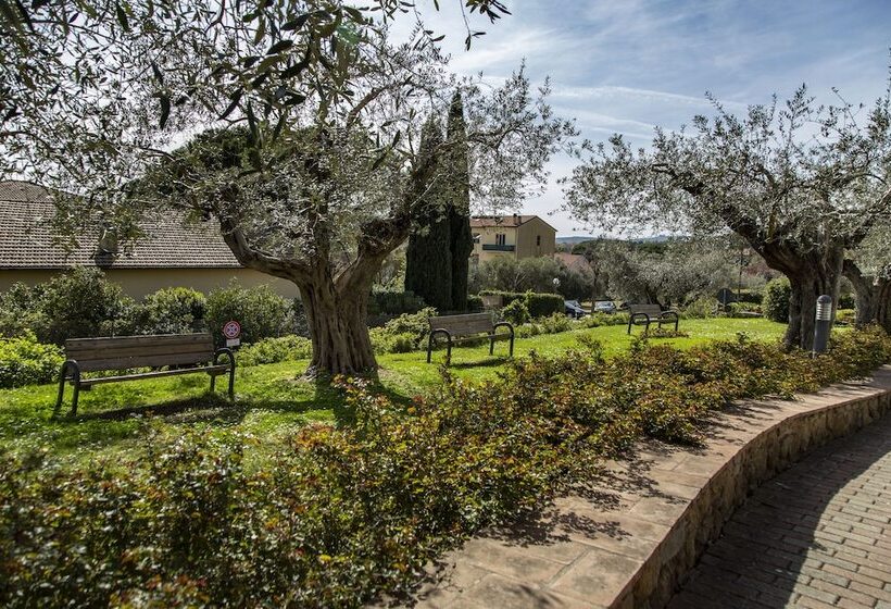 בית מלון כפרי Villa Paradiso