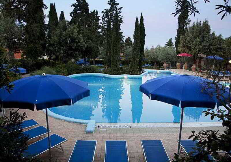 בית מלון כפרי Villa Paradiso