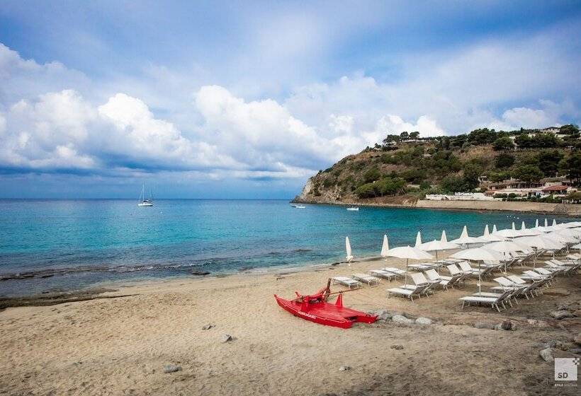 בית מלון כפרי Villaggio Baia D'Ercole