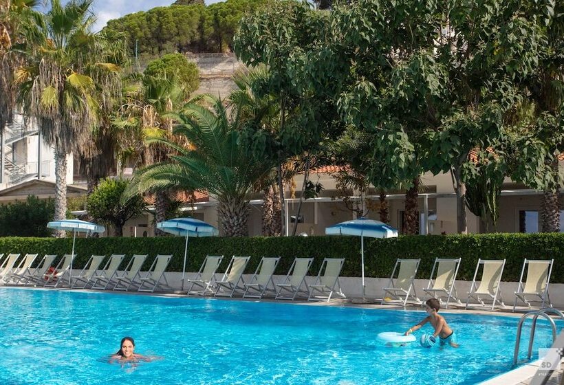 בית מלון כפרי Villaggio Baia D'Ercole