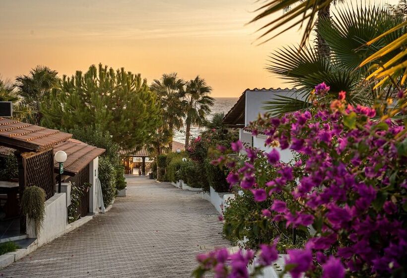 בית מלון כפרי Villaggio Baia D'Ercole