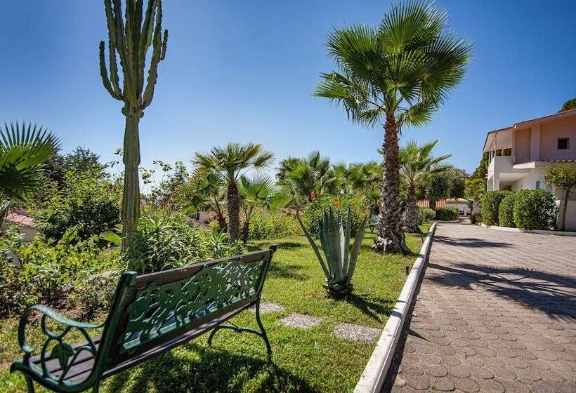 בית מלון כפרי Villaggio Baia D'Ercole