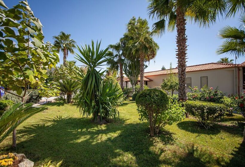 בית מלון כפרי Villaggio Baia D'Ercole