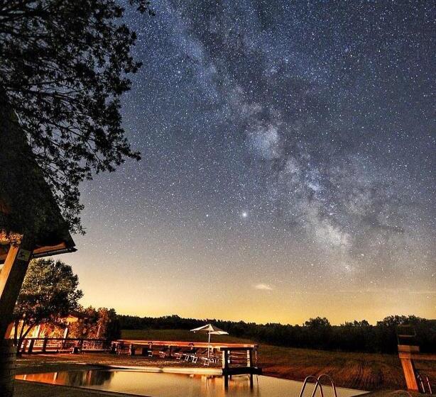 בית מלון כפרי Villaro Del Bosc