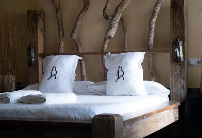 La Almendra Y El Gitano