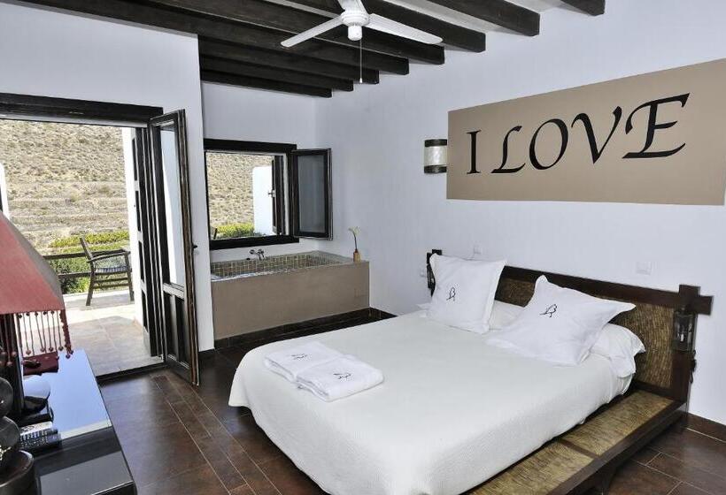 La Almendra Y El Gitano