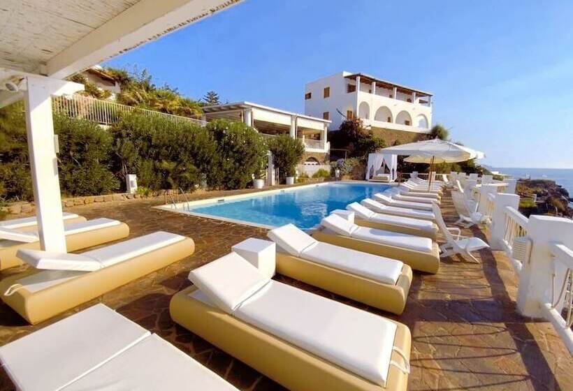 La Piazza Luxury Hotel & Spa