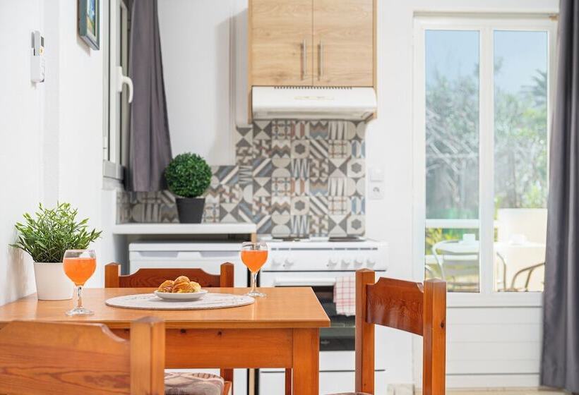 Mylos Apartments Anissaras