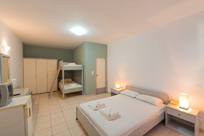 Niforeika Beach Hotel & Bungalows