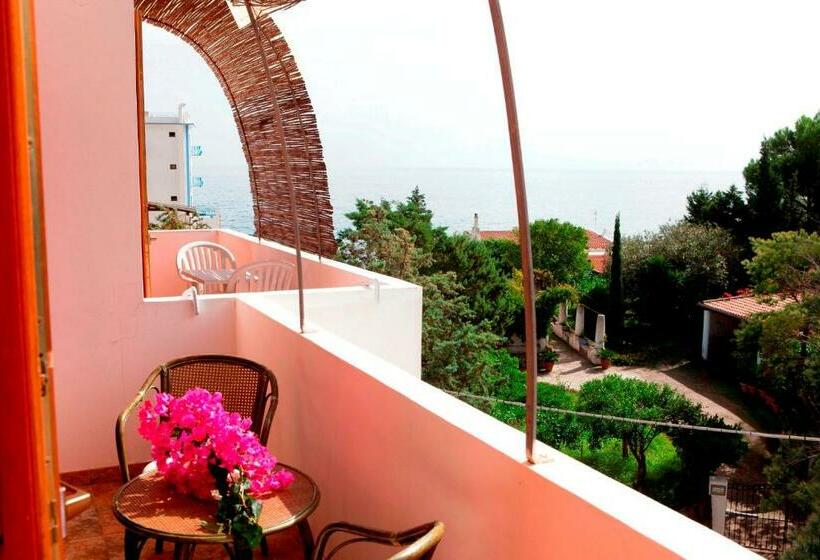 Residence Hotel Baia Portinenti