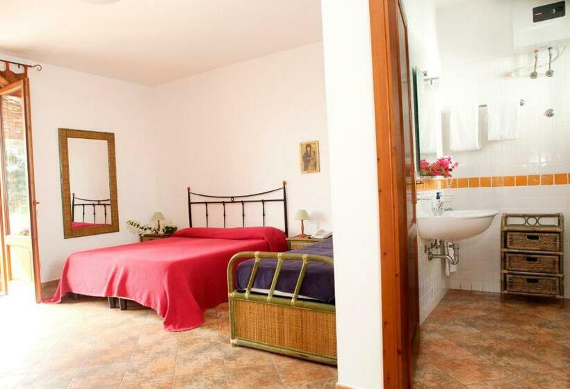 Residence Hotel Baia Portinenti