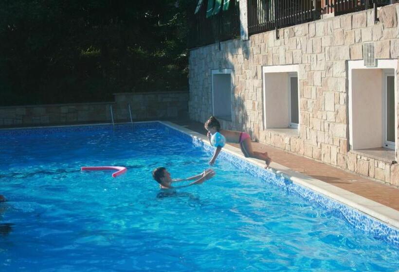 Residence Miralago Rooms & Apartments