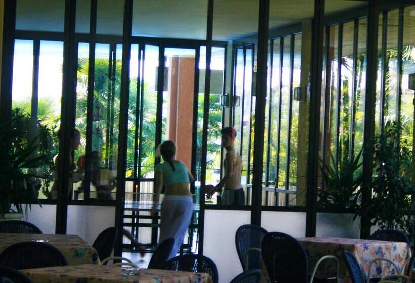 Residence Miralago Rooms & Apartments