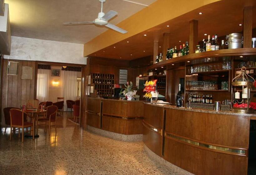 Residence Miralago Rooms & Apartments