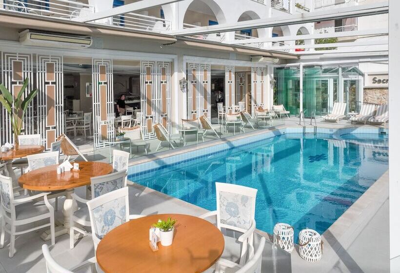 Secret Paradise Hotel & Spa