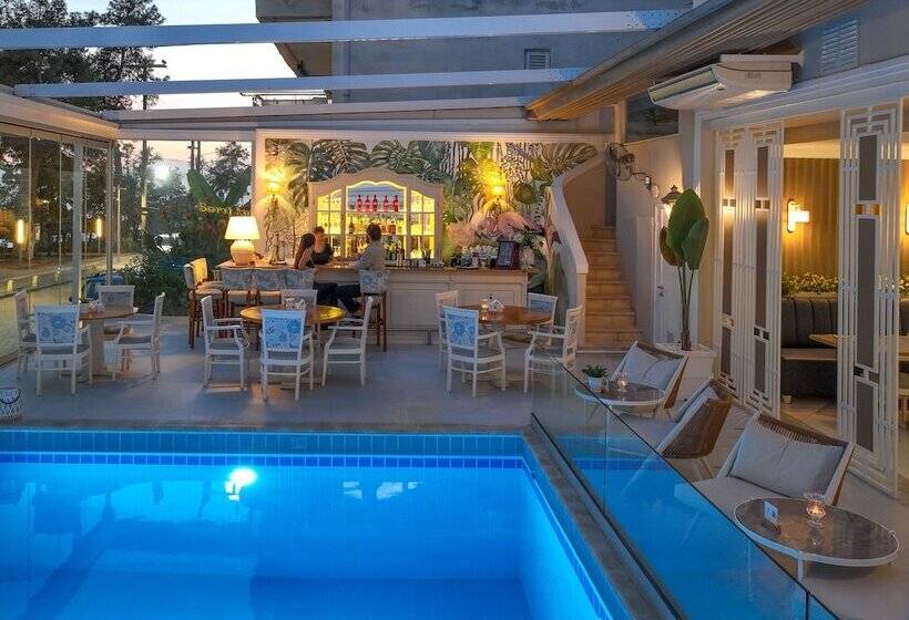 Secret Paradise Hotel & Spa