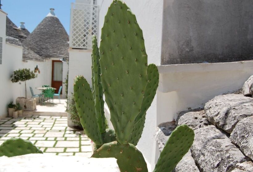 Trulli Holiday Albergo Diffuso