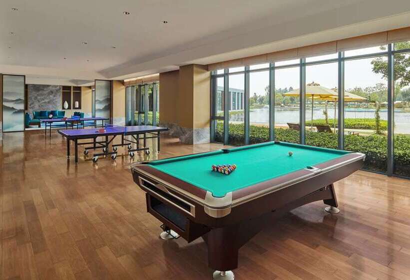 ホテル Hilton Shanghai Fengxian