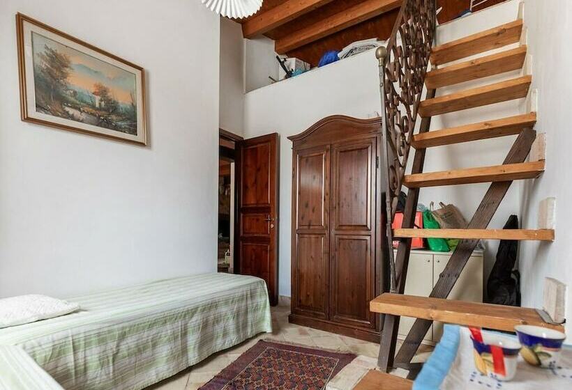 Heritage Cottage In Cianciana With Terrace