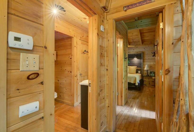 Brother’s Cove At Great Smoky Mountains