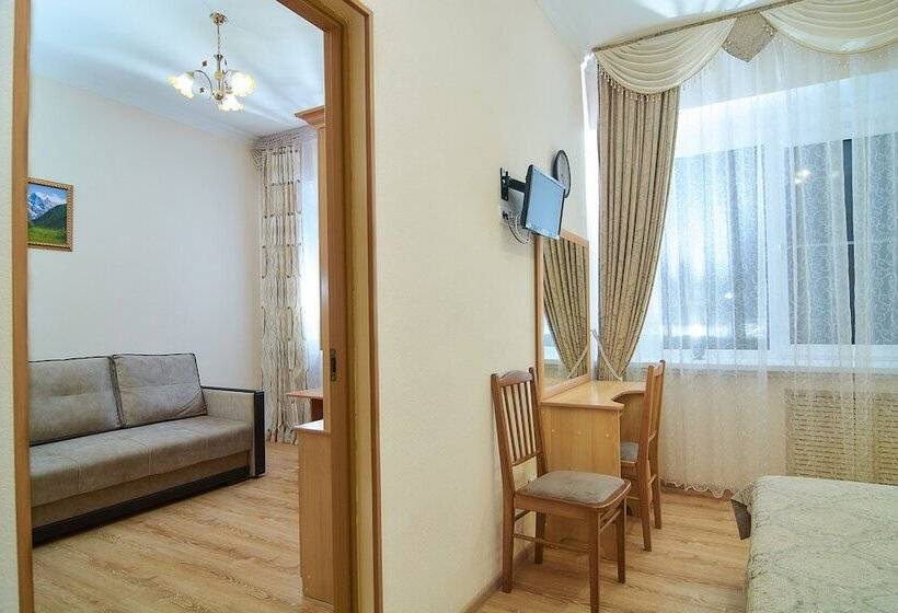 هتل Sanatoriy Rodnik