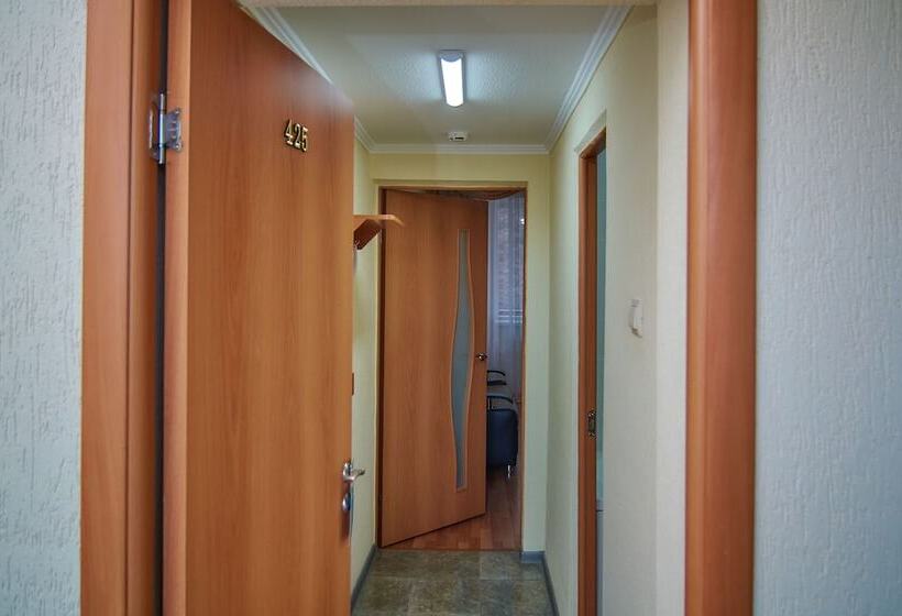 هتل Sanatoriy Rodnik