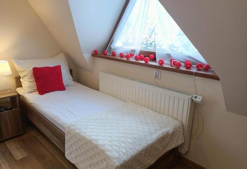 پانسیون Słoneczny Dworek