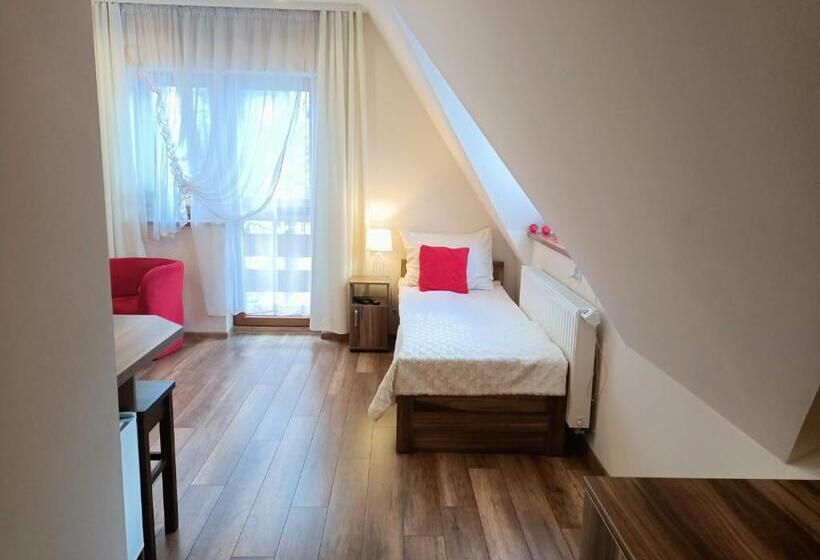 پانسیون Słoneczny Dworek