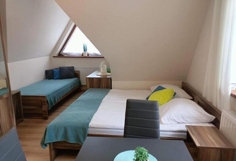 پانسیون Słoneczny Dworek