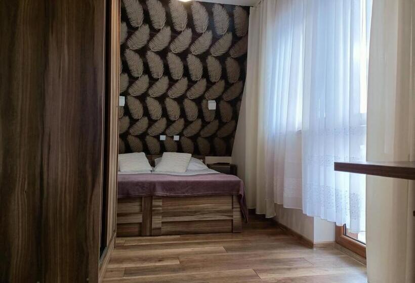 پانسیون Słoneczny Dworek