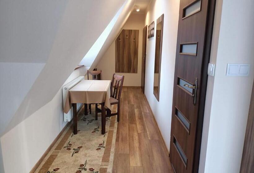 پانسیون Słoneczny Dworek