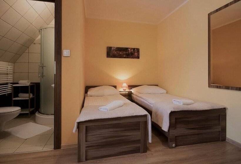 پانسیون Słoneczny Dworek