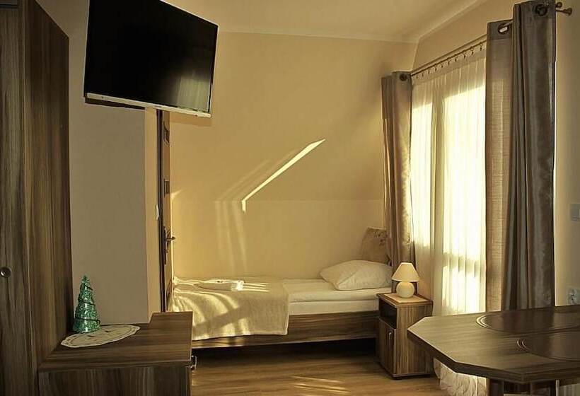 پانسیون Słoneczny Dworek