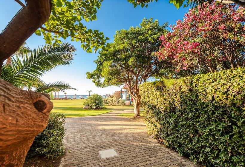 Acacia Resort Parco dei Leoni