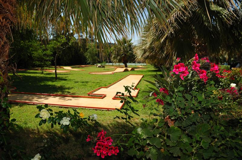 Acacia Resort Parco dei Leoni