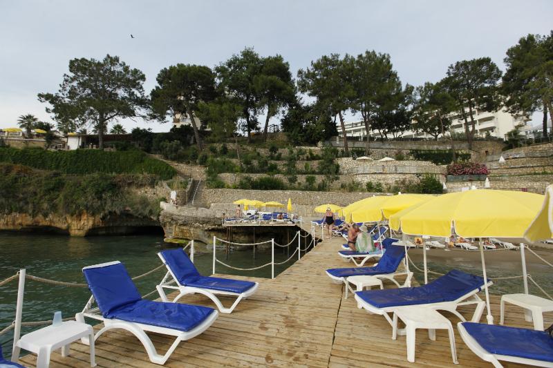 Aska Bayview Resort – All Inclusive