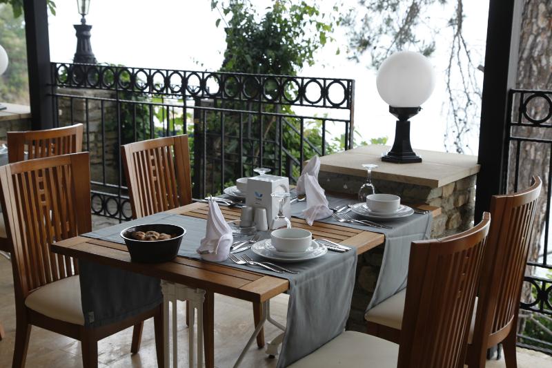 Aska Bayview Resort – All Inclusive