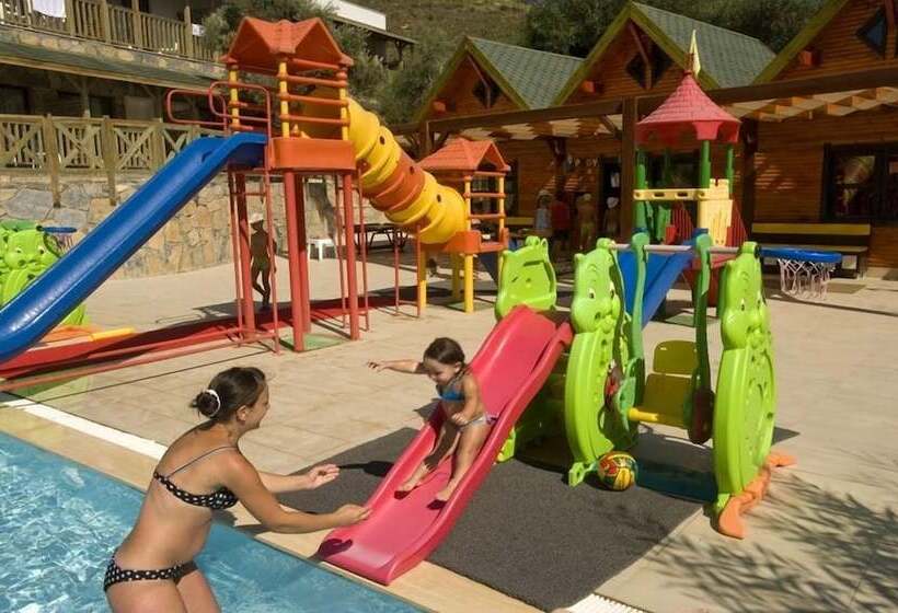 Green Bay Resort & Spa