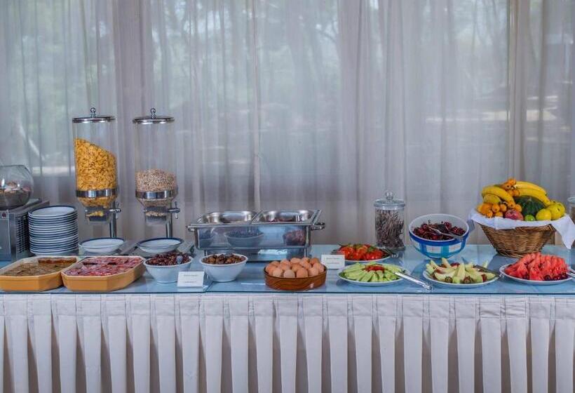 Delfinia Hotel & Bungalows