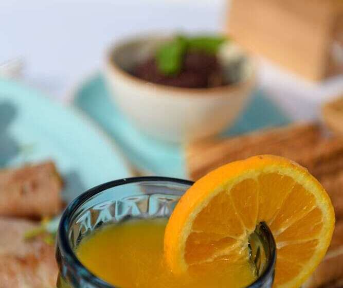 فندق Above Blue Suites