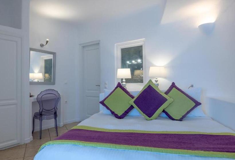 فندق Above Blue Suites