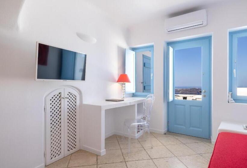 فندق Above Blue Suites