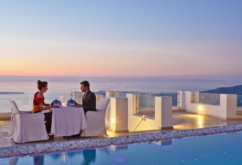 فندق Above Blue Suites