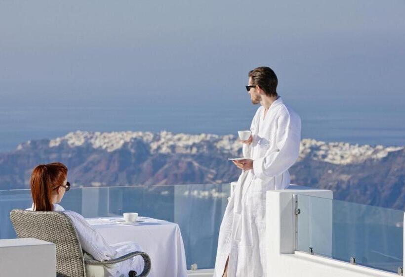 فندق Above Blue Suites